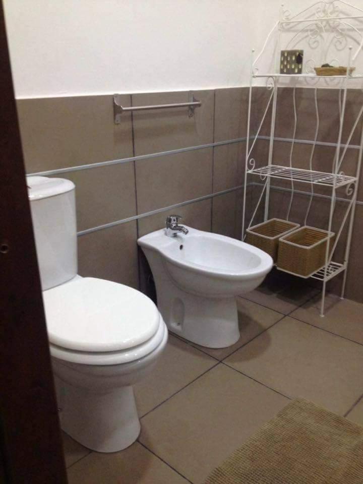 Casa Ambasciatori Alloggio in famiglia Aeroporto di Catania Fontana Rossa
